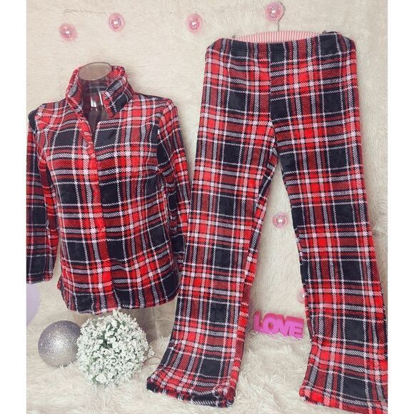 Very soft warm & comfy red plaid pajama pants Gift set NWT - Picture 1 of 9